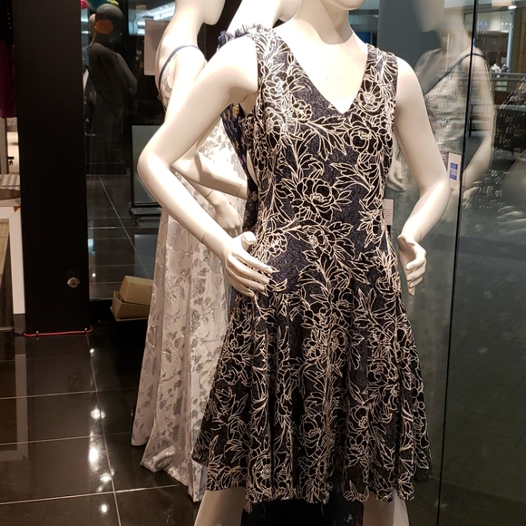 Tommy Hilfiger Floral Lace Fit & Flare Dress - Picture 2 of 6